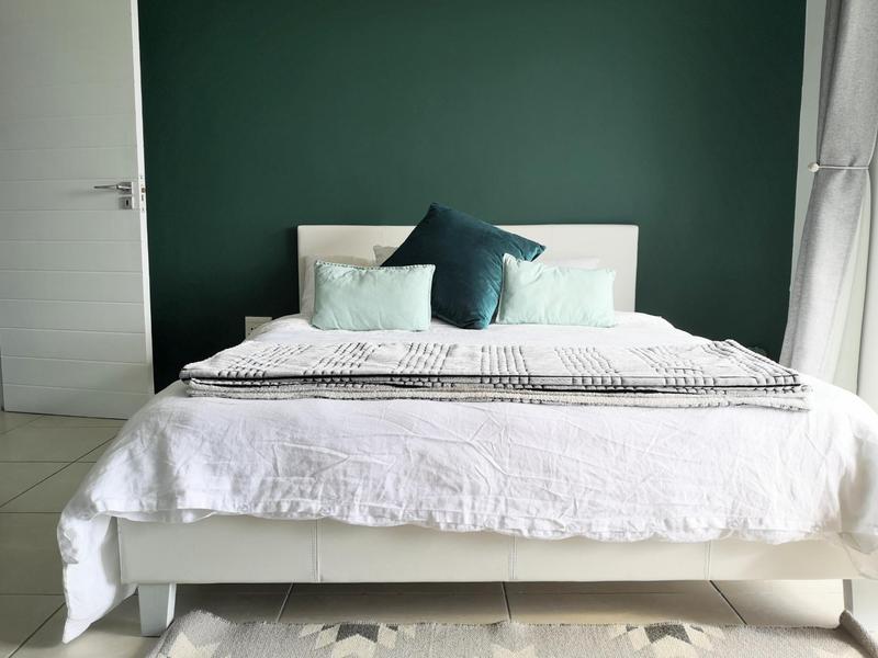 To Let 2 Bedroom Property for Rent in Sandown Western Cape
